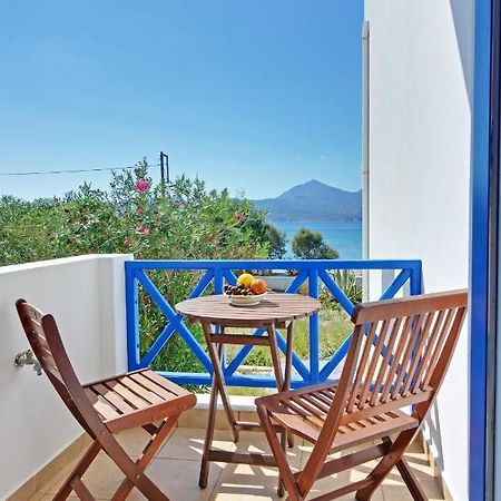 Nikos Sea View Apartments Адамас Екстер'єр фото