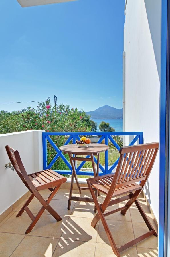 Nikos Sea View Apartments Адамас Екстер'єр фото